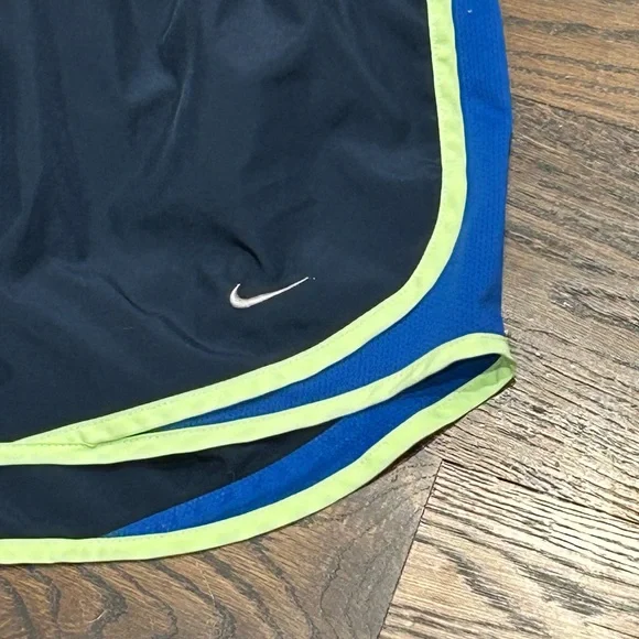 Nike Dri Fit Running Shorts - Picture 3 of 9